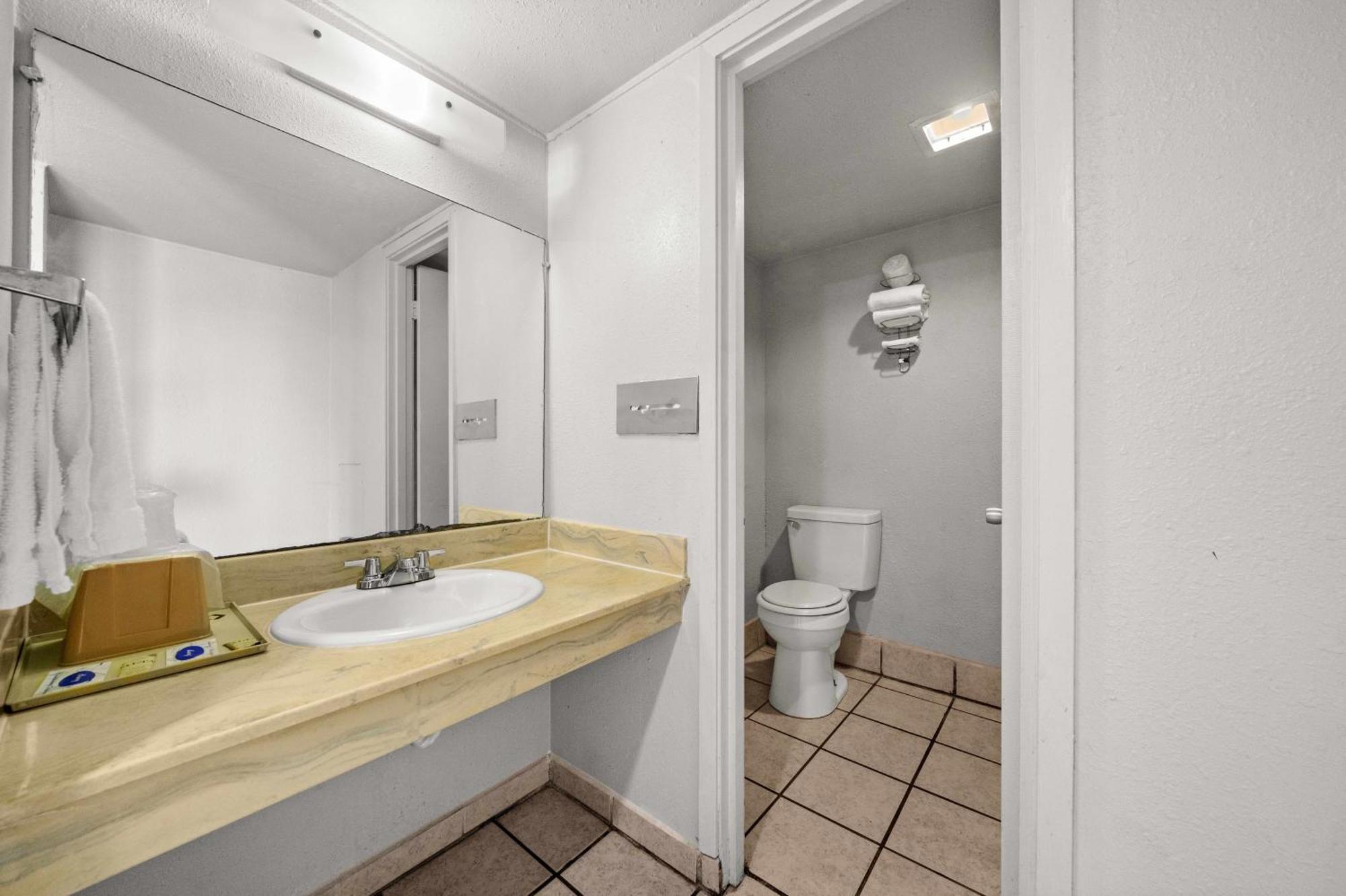 Rusk Executive Inn מראה חיצוני תמונה