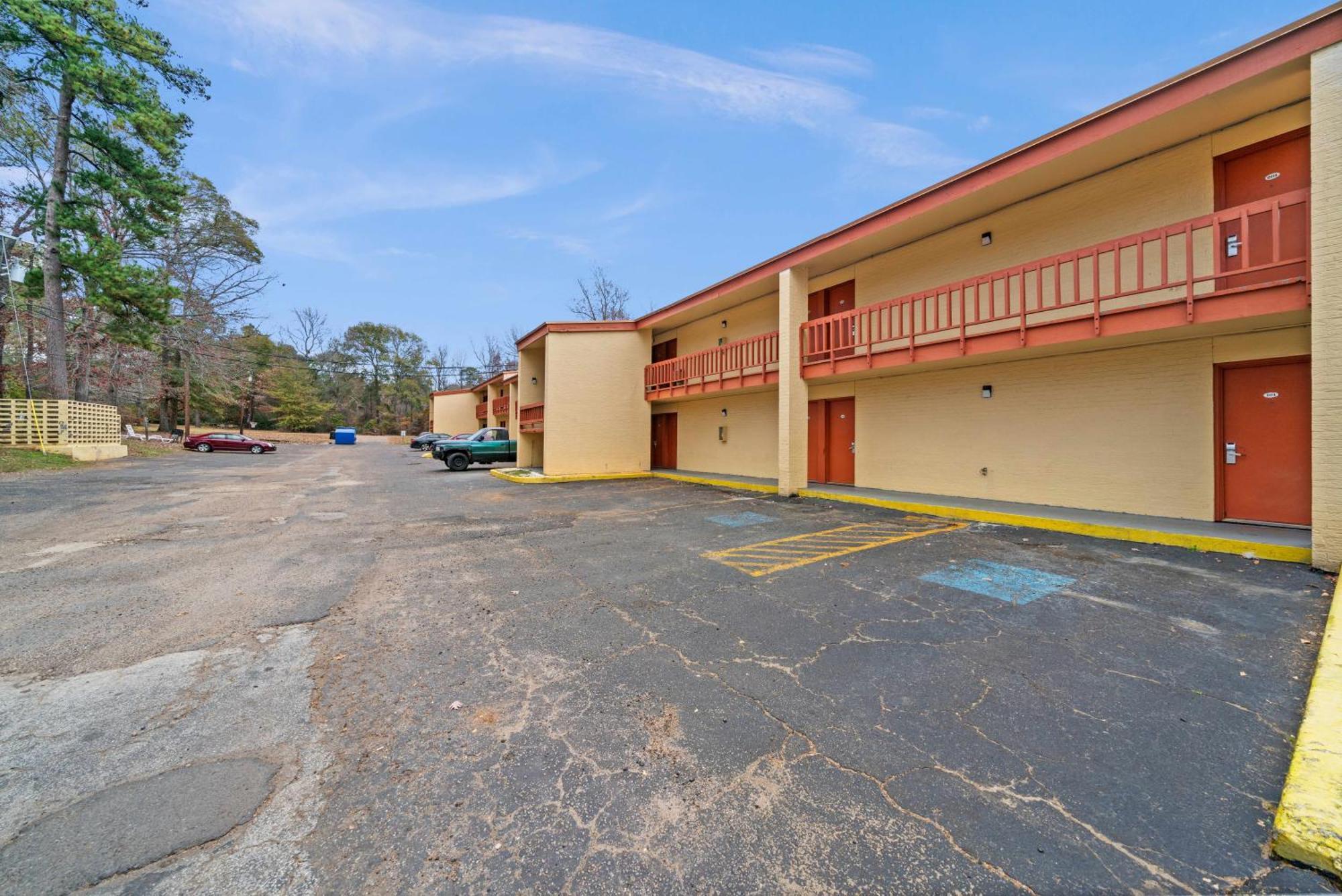 Rusk Executive Inn מראה חיצוני תמונה